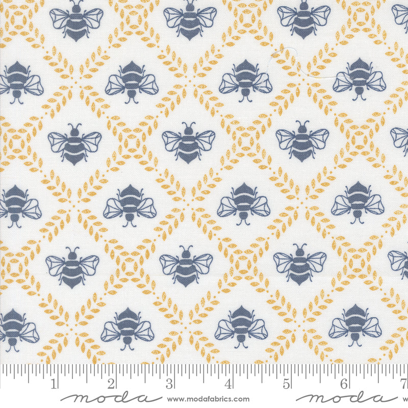 Sun-Drenched Gathering Honey Cloud Fat Quarter (Moda)