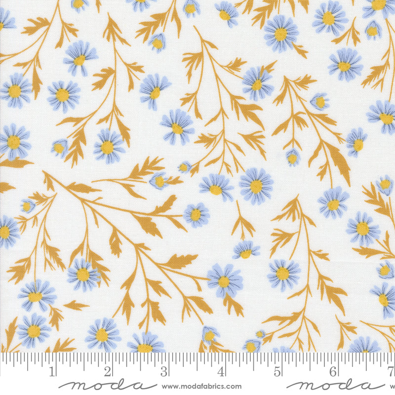 Sun-Drenched Wild Daisy Cloud Fat Quarter (Moda)