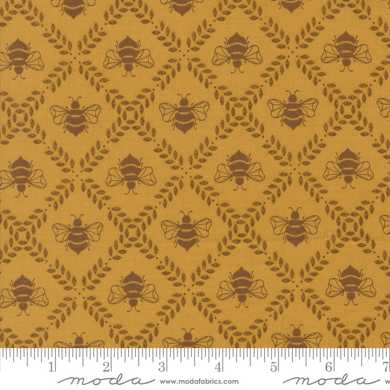 Sun-Drenched Gathering Honey Golden Fat Quarter (Moda)